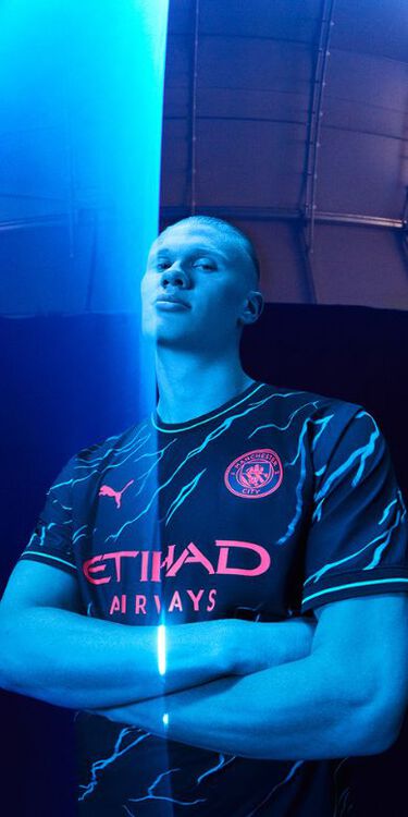 New For 2023/24: Manchester City Third Kit 