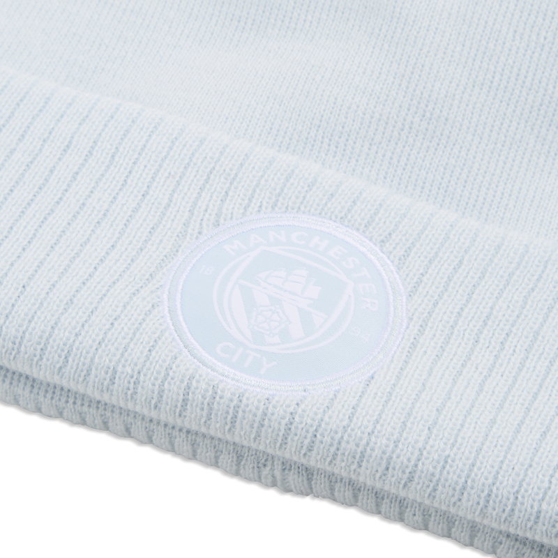 MCFC LW ESS BEANIE - Icy Blue-PUMA White