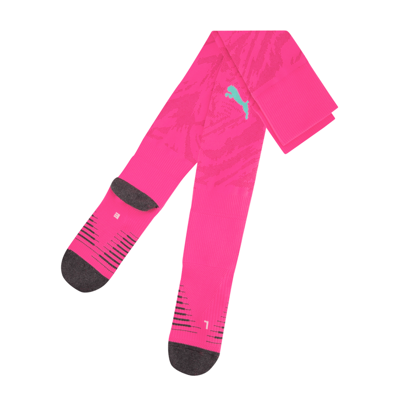 Kids' Man City Goalkeeper Socks 2025/26 pink - Check out all Manchester City socks online - Official Manchester City FC store