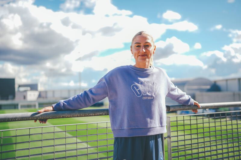 MCFC WOMENS COLLEGIATE SWEAT - blue