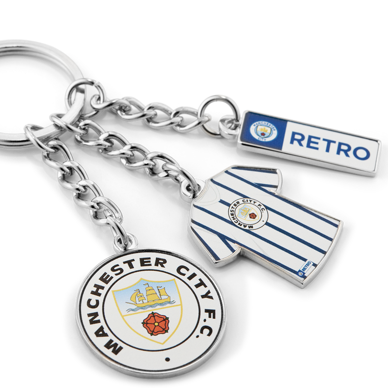 MCFC RETRO DAYS CHARM KEYRING - white