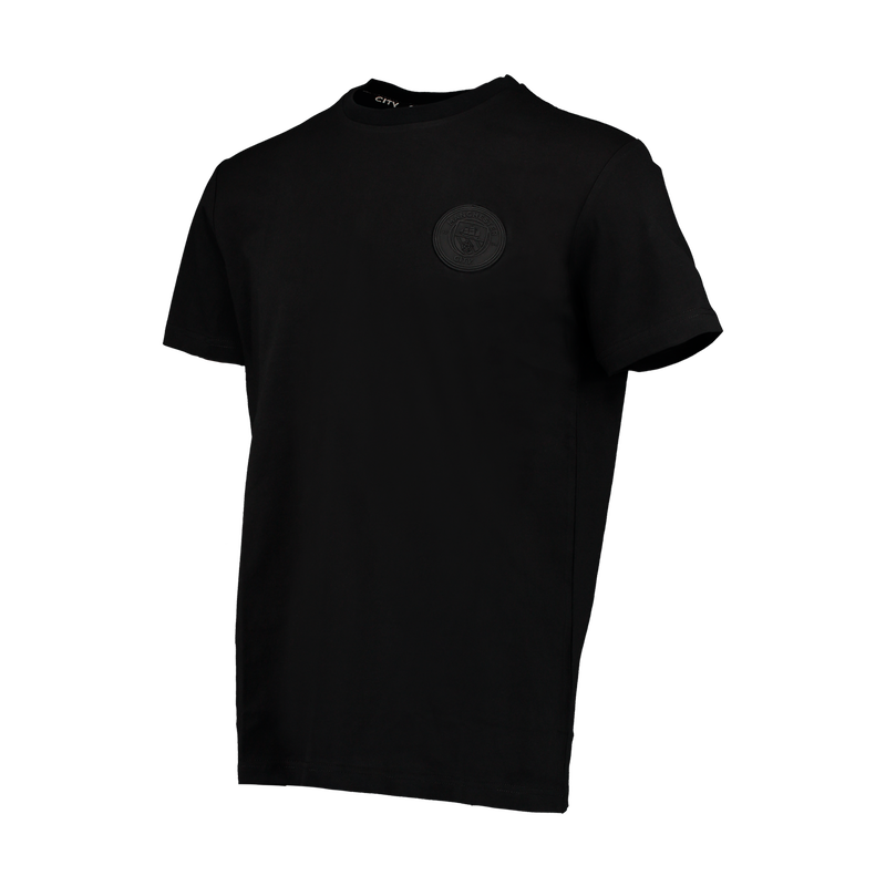 MCFC FW MENS BLACKOUT SMALL CREST TEE - black