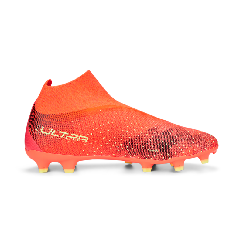 MCFC TR MENS ULTRA MATCH+ LL FG/AG - black