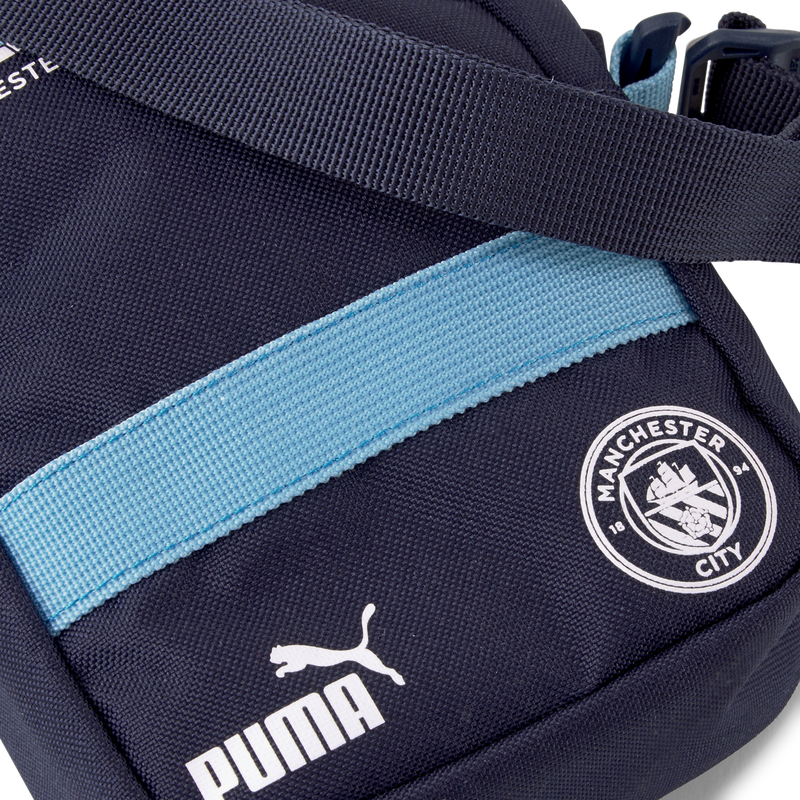 MCFC LW FTBL CULTURE PORTABLE BAG - light blue