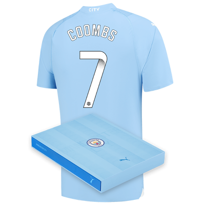 Camiseta Authentic 1ª Equipación Manchester City 2023/24 con estampado de COOMBS 7 en caja de regalo