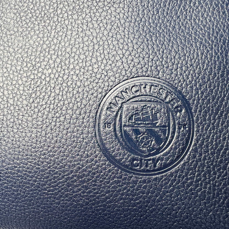 MCFC FW PREMIUM SOFT FEEL WASHBAG - blue