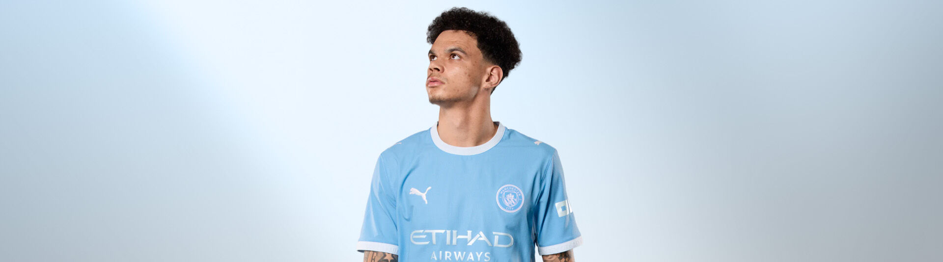 33 Nico O'Reilly | Official Man City Store
