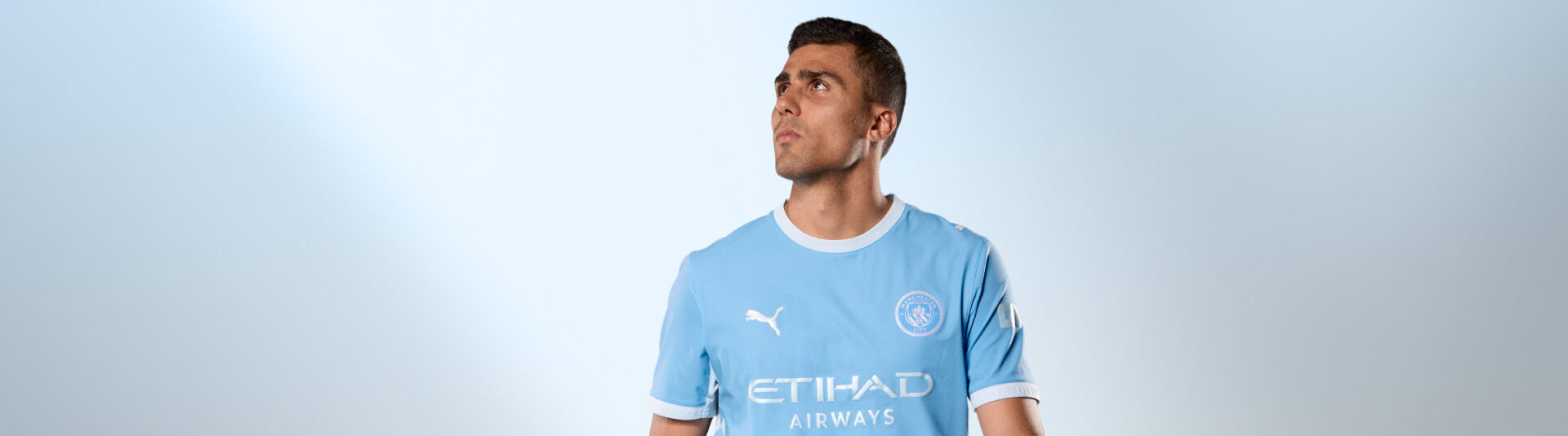 16 Rodrigo | Official Man City Store