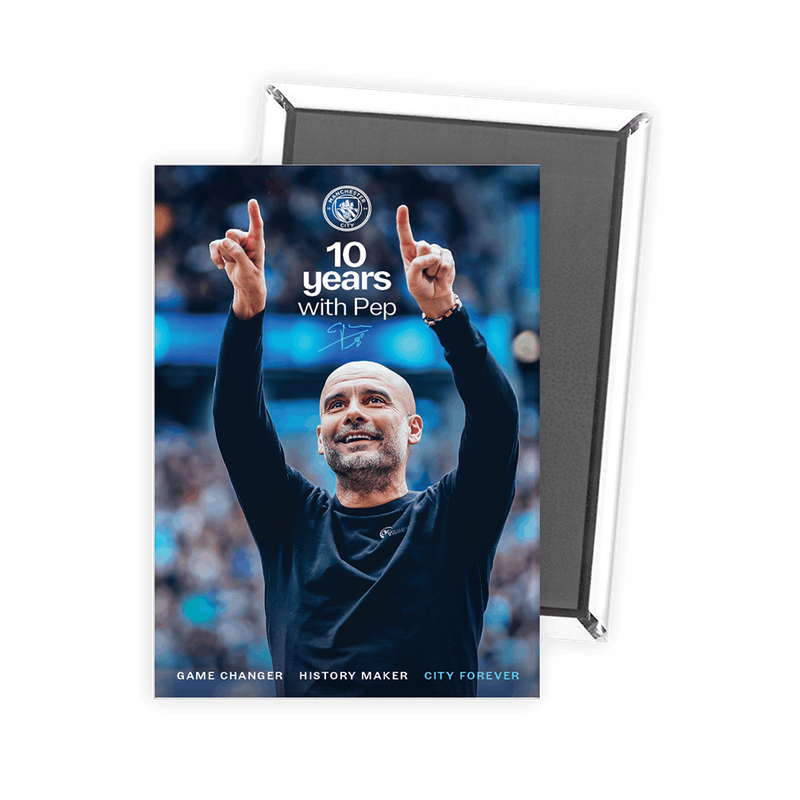 Manchester City Pep 10 year Magnet - Blue